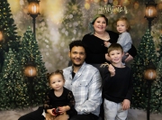 Emelia-Xmas-2023-91