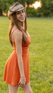 Nichole-417